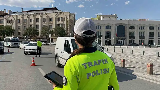 Konya'da YKS öncesi trafik denetimleri artırıldı