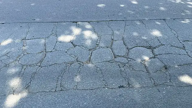 Konya'da 'yol' suzluk had safhada: Onarılmayı bekliyor!