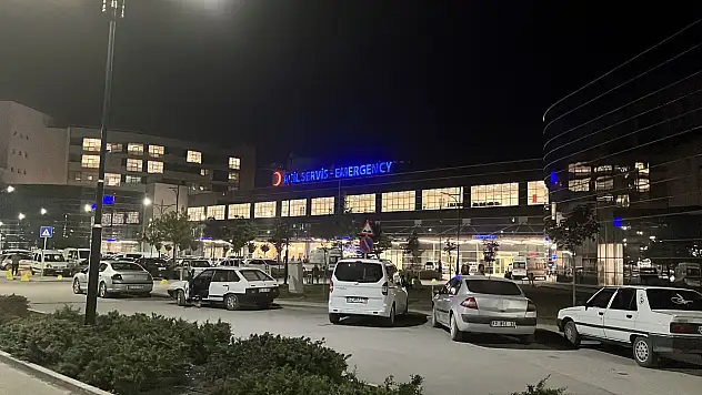 Konya'da yürekler ağza geldi: Bir çocuğa 2 araç çarptı!