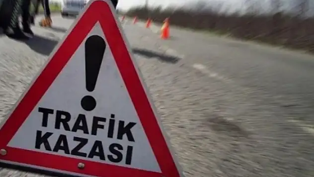 Konya'da yürekler ağza geldi: TIR ile traktör çarpıştı!