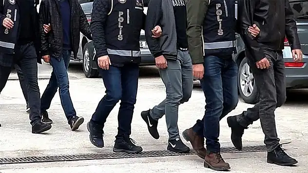 Konya dahil 16 ilde internetten silah satışına operasyon: 35 gözaltı