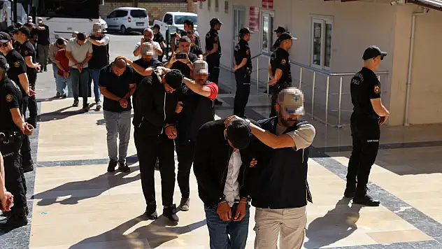 Konya dahil 6 ilde DEAŞ operasyonu: 14 gözaltı!