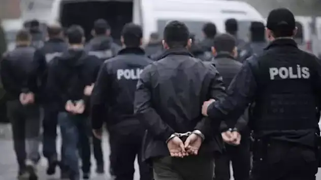 Konya dahil 9 ilde 'sazan sarmalı' çetesi çökertildi: 13 milyonluk tuzak