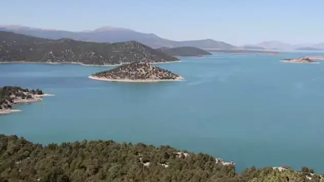 Konya'daki gizemli ada görenleri hayrete düşürüyor!