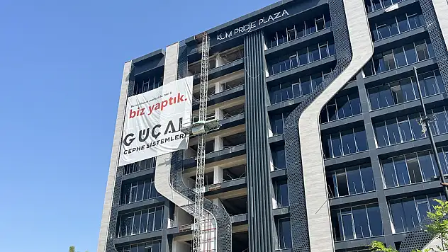 Konya'daki inşattan kahreden haber: Yedinci kattan düşen usta hayatını kaybetti!
