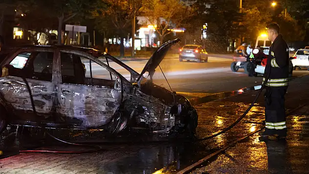 Konya'daki kazada sürücü son anda kurtuldu!