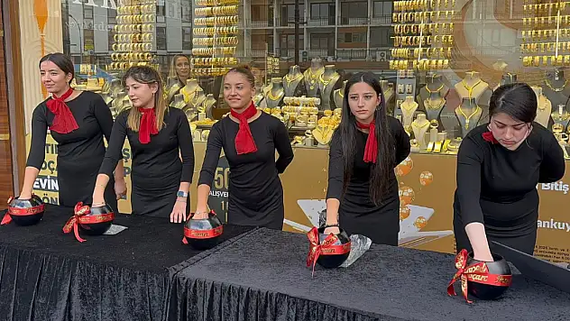 Konya'daki kuyumcudan dev çekiliş!