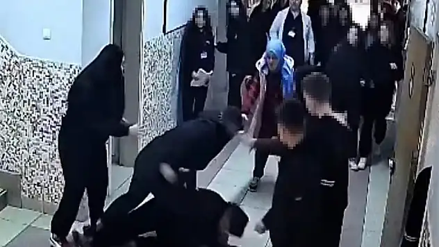 Konya'daki ortaokulda yaşanan darp skandalı ile ilgili yeni gelişme: Müdürün ifadesi ortaya çıktı!