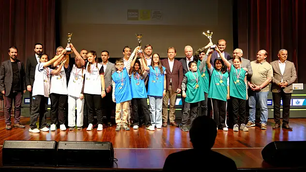 Konya'daki yarışmaların birincileri sahiplerini buldu!