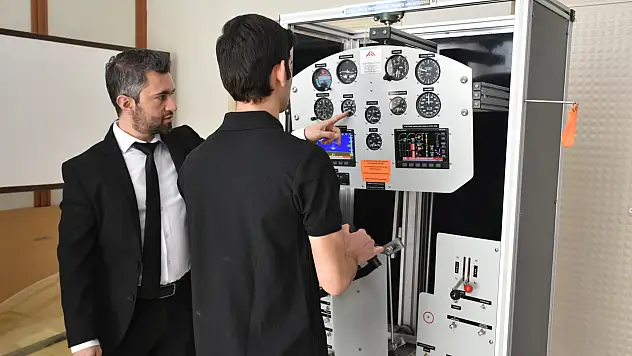 Konya'dan havacılığa güçlü kadro: Uçak teknisyenleri yetişiyor!