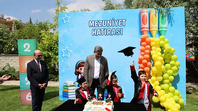 Konya'dan sevindiren tablo: 3 çocuk daha otizm raporuna veda etti