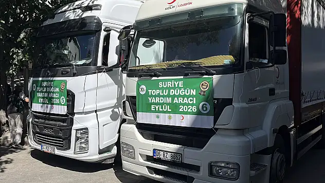 Konya'dan sınır ötesine umut taşıyan TIR'lar uğurlandı