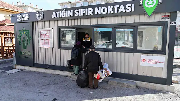 Konya'dan Türkiye'ye örnek model: Atık getirene tam buğday ekmeği!