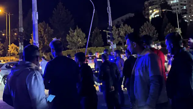 Konya dehşet anları: Freni patlayan kamyonet markete daldı!