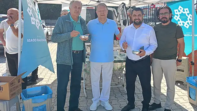 Konya Emlakçılar Odası'ndan Aşure ikramı