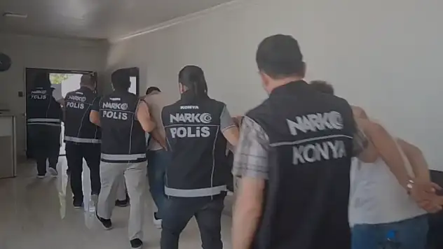 Konya Emniyeti'nden zehir tacirlerine darbe: Son bir haftada 72 gözaltı!
