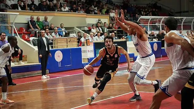 Konya fırtınası durmuyor: Büyükşehir'den 4'te 4!