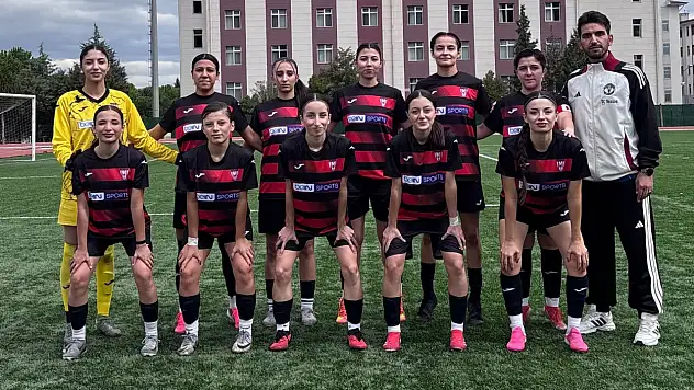 Konya Genç Ülkümspor'da lige verilen bir haftalık araya rağmen Gazikent maçının hazırlıkları devam ediyor
