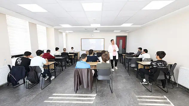 Konya gençliğinin eğitim üssü LİMA'da kapılar yeniden açıldı