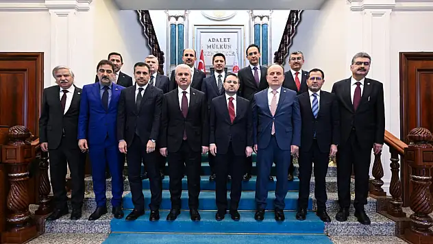 Konya heyeti Bakan Gürlek'e hayırlı olsun ziyaretinde bulundu