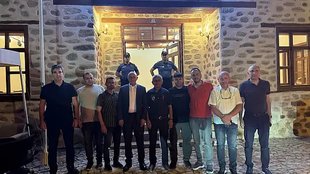 Konya İl Emniyet Müdürü Yüksek, Sille Mahallesi'nde polis ve esnafla bir araya geldi