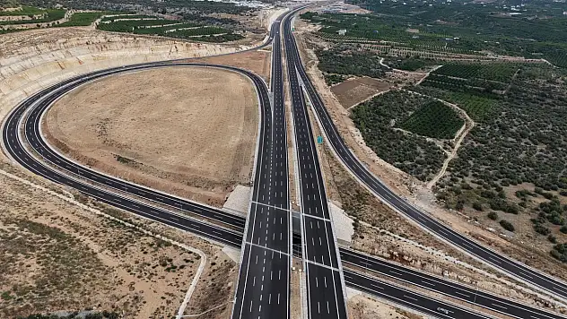 Konya-Mersin hattında sürücüleri sevindiren gelişme! Beklenen otoyol açıldı