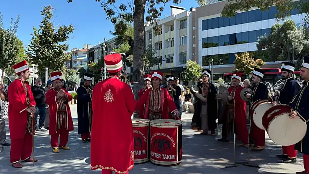 Konya meydanlarında mehter coşkusu