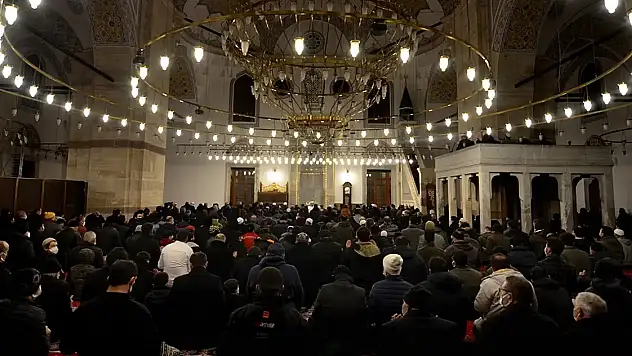 Konya namaz vakitleri: 13 Eylül Cumartesi