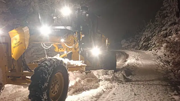 Konya'nın 2 ilçesine lapa lapa kar yağıyor!
