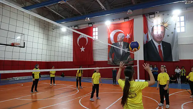 Konya'nın 28 ilçesinde 13 bin 382 çocuk kışın da sporla buluştu