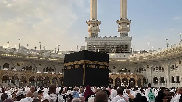 Konya'nın başarılı öğrencileri umreyle ödüllendirildi!