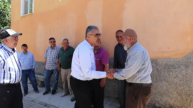 Konya'nın bu belediye başkanı evleri tek tek geziyor