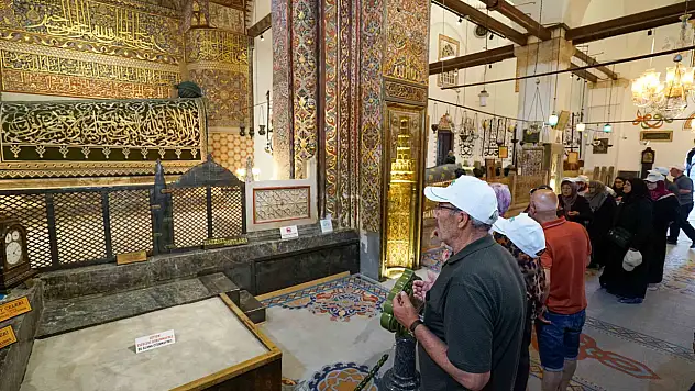 Konya'nın çınarları kültür mirasını keşfe çıkıyor