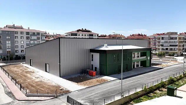 Konya'nın en büyük kapalı tenis kortu tamamlandı