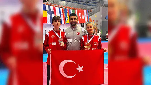 Konya'nın genç tekvandocularından Avrupa'da çifte başarı