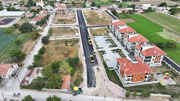 Konya'nın o belediyesinden sıcak asfalt seferberliği