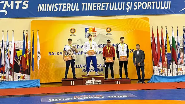 Konya'nın pehlivanlarından göğüs kabartan başarı