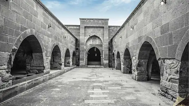 Konya'nın Selçuklu mirası, her detayında bir hikaye saklıyor