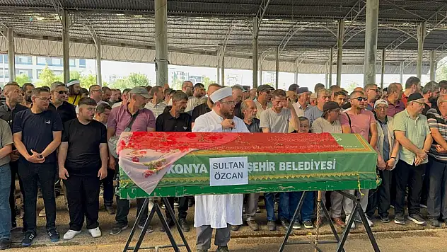Konya'nın simgesi sonsuzluğa kırmızılarla  uğurlandı!