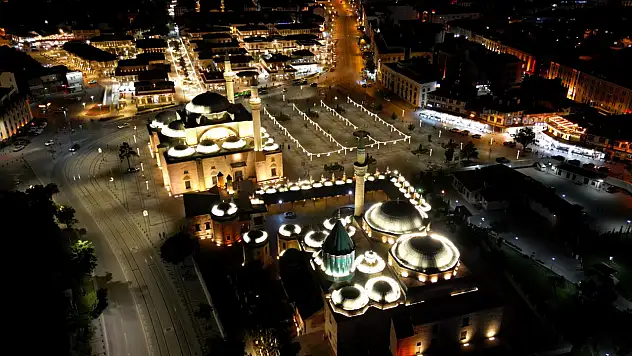 Konya şehir merkezi kurban bayramı öncesi ışıl ışıl