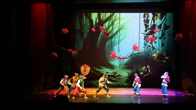 Konya Şehir Tiyatrosu 2025'te yine zirvede!