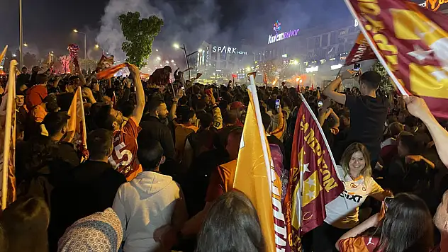 Konya sokaklarında şampiyonluk coşkusu!