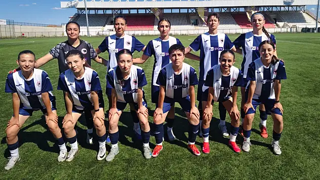 Konya takımı finale yükseldi:2.Lig için son engel Amasis