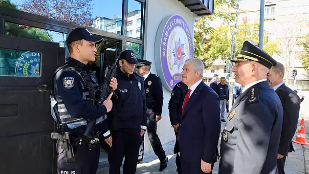 Konya Valisi İbrahim Akın Meram İlçe Emniyet Müdürlüğü'nü ziyaret etti