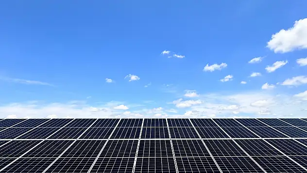 Konya'ya 49 Bin Konutun Yıllık Enerji İhtiyacını Karşılayacak Kapasitede Dev Güneş Enerjisi Santrali