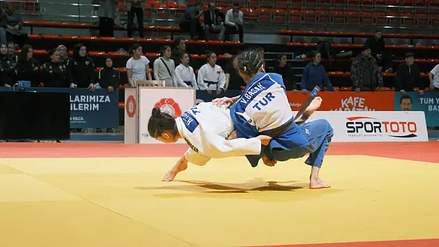 Konya'ya gurur yaşatan Belediyespor Judo Takımı dereceyle döndü