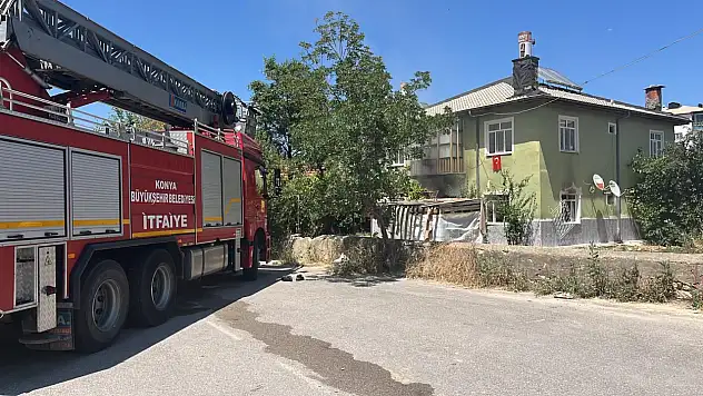 Konya'da yangın paniği: Evde mahsur kalan 6 kardeş için zamanla yarış!