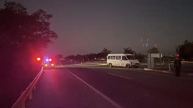 Konya yolunda 100 metre savruldu! Korkutan kazada yürekleri ısıtan anlar