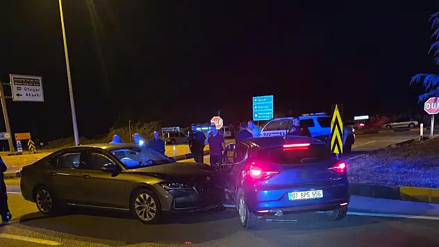 Konya yolunda can pazarı: 3 yaralı