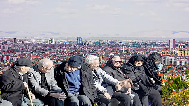 Konyalı emekliler gemileri yaktı! Arkalarına bakmadan bu 4 yere akın akın gidiyor... Sebebi malum